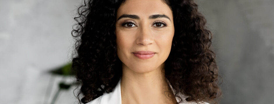 Najima El Moussaoui, Journalistin und Moderatorin